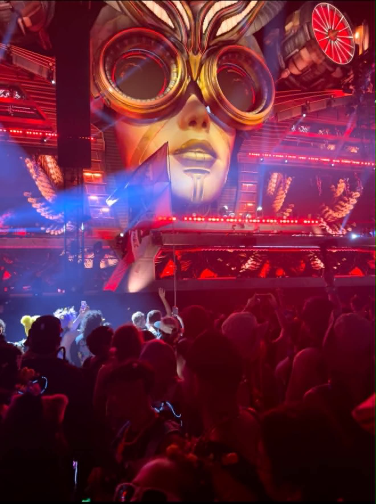 Scared I Don’t Belong Here: My First EDC Las Vegas Experience